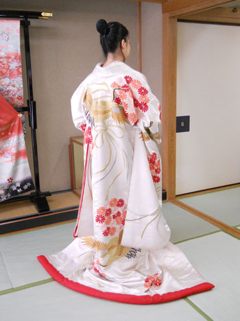 プロが着付けいたします