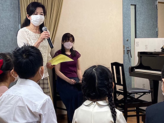 審査会の様子